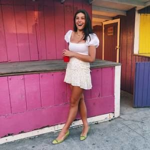 Meet your Posher, Lila